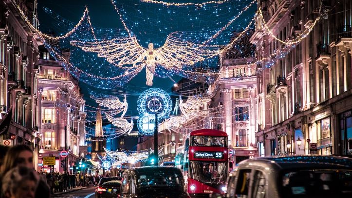 Illuminated London & Fish and Chip Tea